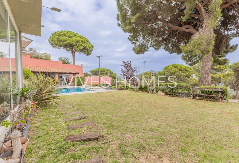 Foto f6850868-5825-4ee1-a8a5-2cddded888c5. Casa amb calefacció aparcament piscina a Sant Cebrià de Vallalta