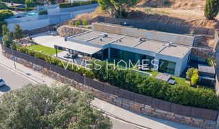 Chalet  Carrer de les vinyes d'en mandri. Casachalet en venta en sant vicenç de montalt