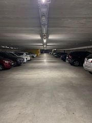 Lloguer Aparcament cotxe  Plaça occitània. Plaza de parking en alquiler en mataró