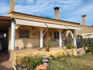 Xalet a Carrer escorpió 35. Chalet en la almajada mutxamel