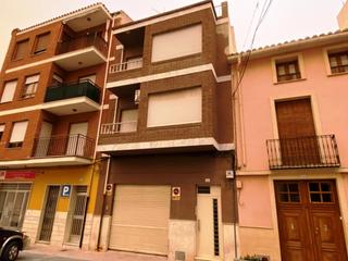 Casa a Carrer major 1. Casa con garaje en castalla