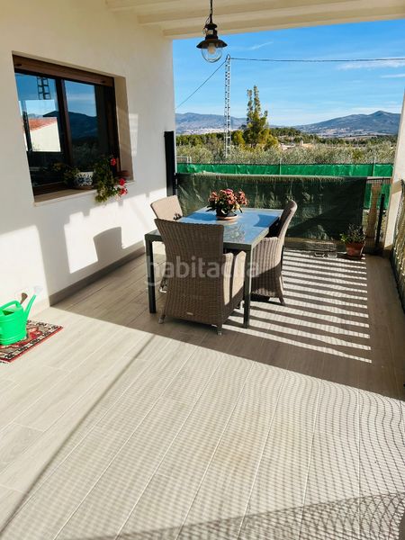 Foto 4b8966d6-c35e-42ef-9d8d-bc32db6db236. Chalet in carrer cervantes 71 in Castalla