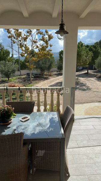 Foto dd032ef3-636c-4ee6-81eb-e9b680aa36de. Chalet in carrer cervantes 71 in Castalla