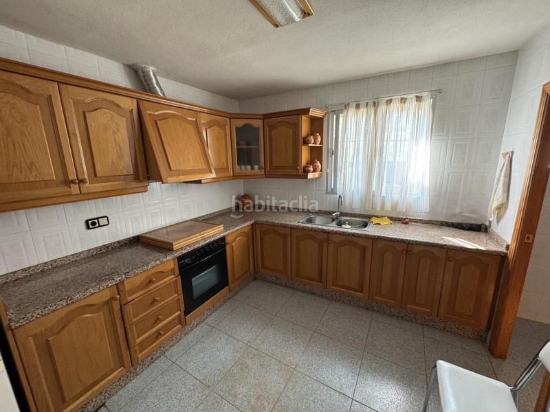 Foto 46fd49e6-a074-4e85-bf13-116afc77a63e. Casa en carrer de les eres 72 casa grande con patio en Castalla