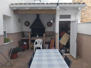 Pis  Avinguda de valència 9. Pisazo con barbacoa