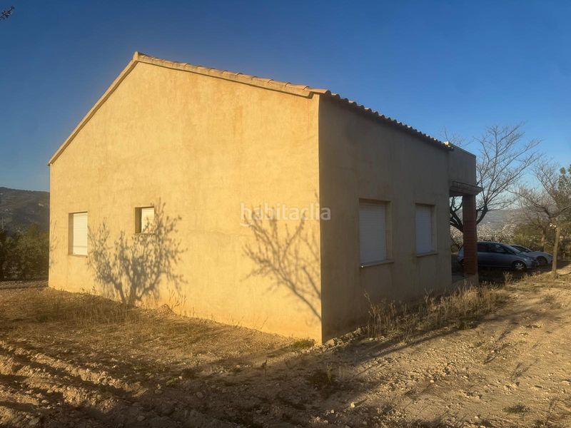 Foto 260c229a-5914-4670-b1e4-270ffdca7dc0. Chalet in carrer cervantes 71 in Castalla