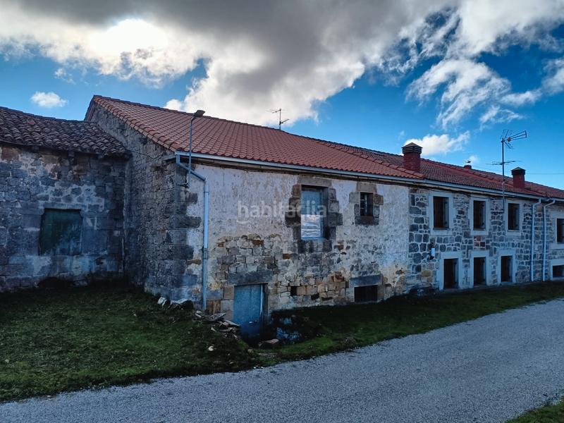 Foto c47f88e9-f9d3-4e84-b4f1-42e1e1bdbdf2. Casa en barrio hormiguera 22 en Valdeprado del Río