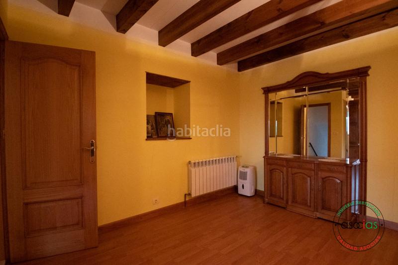 Foto 5489a99a-9387-4aa6-a5d1-e58046eb6533. Maison avec chauffage parking dans Cabranes