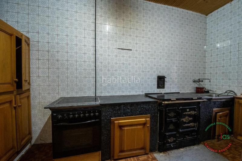 Foto 81410014-4301-4ed1-8175-b10b1d41d5aa. Maison avec chauffage parking dans Cabranes