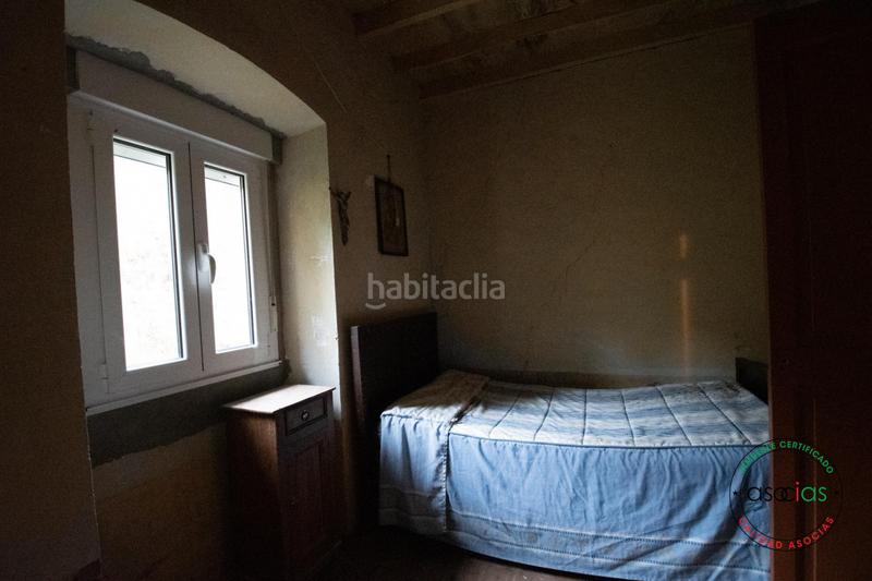 Foto ed7453c2-ef65-4740-bf3c-c4cab5bbefb6. Maison avec chauffage parking dans Cabranes