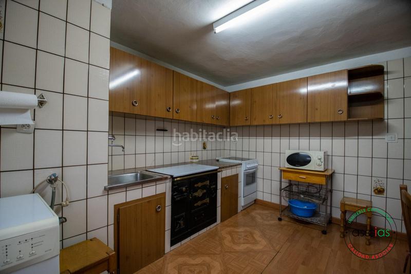 Foto f0b38073-d151-400b-ad52-6826417c5491. Maison avec chauffage parking dans Cabranes