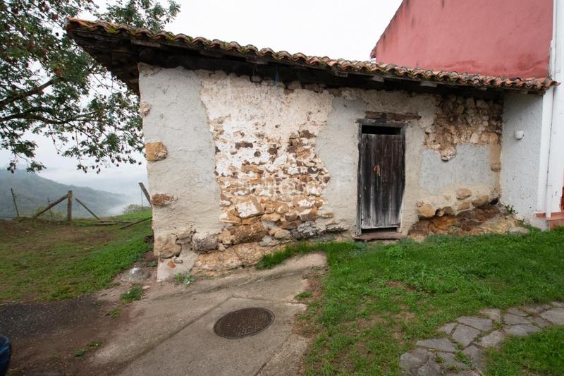Foto b7d34171-3719-4a92-8b09-b9c7c043739e. Maison jumelée dans Cabranes