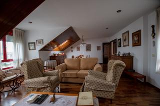 Alquiler Piso  Villaviciosa - c. lealtad. Alquiler de dúplex de cuatro dormitorios en villaviciosa