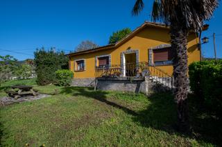 Casa  Lugar bedriana. Venta de casa independiente con terreno y cuatro dormitorios en
