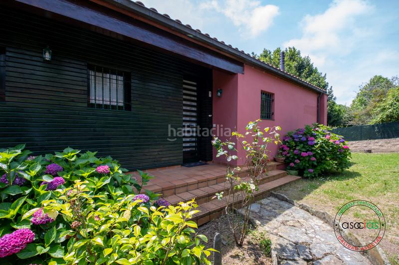 Foto dbaa8a2d-0cd6-420a-b051-0c64d26e9ddc. Casa en lue 53 venta de casa independiente de cuatro dormitorios en luéasturias en Colunga