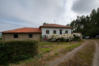 Casa  Al cabañas. Venta de casa de cuatro dormitorios con vistas al mar en el gobe