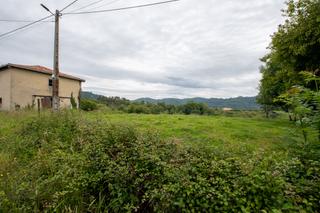 Casa  Breceña. Venta de cuadra con terreno para la construcción de una casa ind