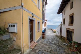 Casa in Lastres - bo la fontana 201. Venta depisodplex de dos dormitorios al lado del mar en lastres