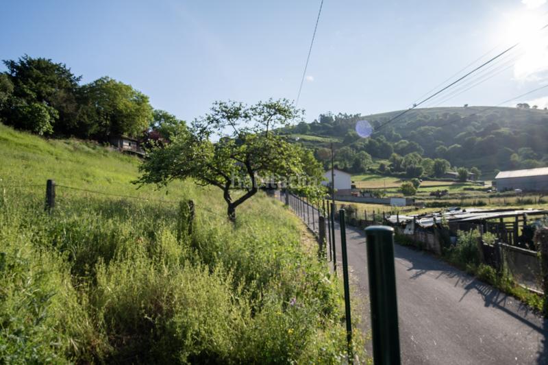 Foto b483dc5a-a949-458d-9c8b-e44e8e1a7614. Wohngrundstück in Sariego