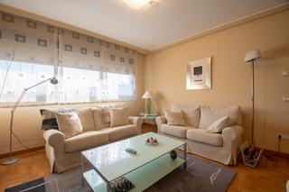 Piso  Gaiteru libardón. Venta de piso de tres habitaciones y dos baños en villaviciosaas