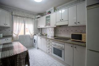 Appartement  Villaviciosa - cl cavanilles. Venta de piso de tres dormitorios en villaviciosaasturias