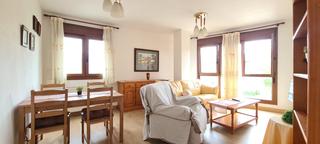 Appartement  Villaviciosa - calle habana. Venta de piso de dos dormitorios con garaje y trastero del año 2