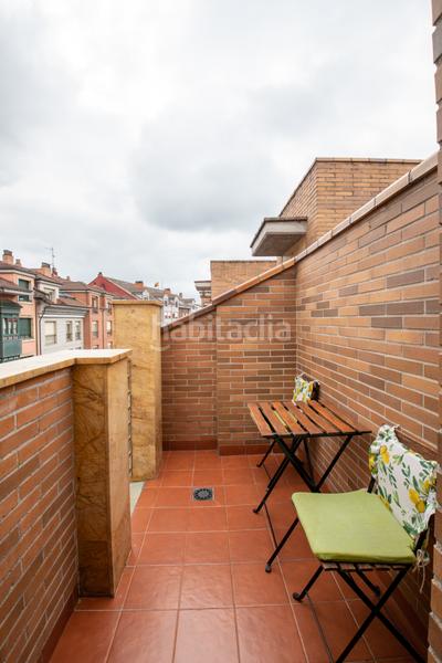 Foto 871e8ebc-e058-483f-a587-471d1f66d54c. Àtic amb calefacció a Villaviciosa - amandi Villaviciosa