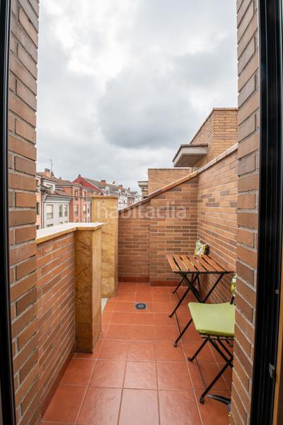 Foto b7b14fe9-06b0-43cf-b3a6-04a34495d6b2. Àtic amb calefacció a Villaviciosa - amandi Villaviciosa