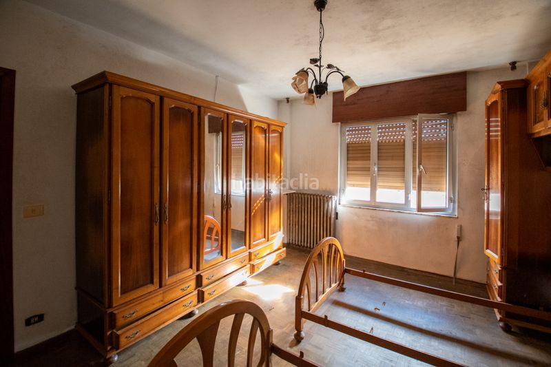 Foto ab1e0e55-b465-443c-a16c-53192401bcad. Casa adossada amb aparcament a Villaviciosa - amandi Villaviciosa