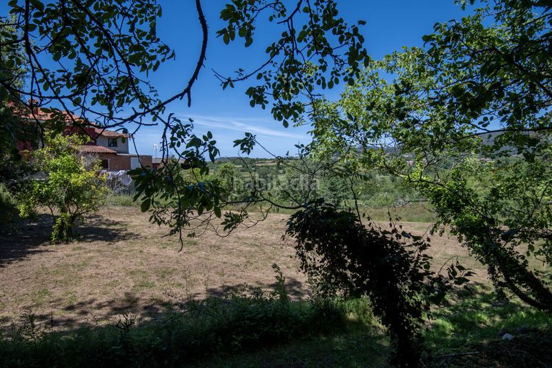 Foto 8e26e48d-f35d-47ac-94c8-87132aa64259. Finca rústica a Selorio - Tornón Villaviciosa