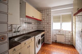 Pis  Villaviciosa - manuel bedriñana. Piso dos habitaciones con ascensor en villaviciosa