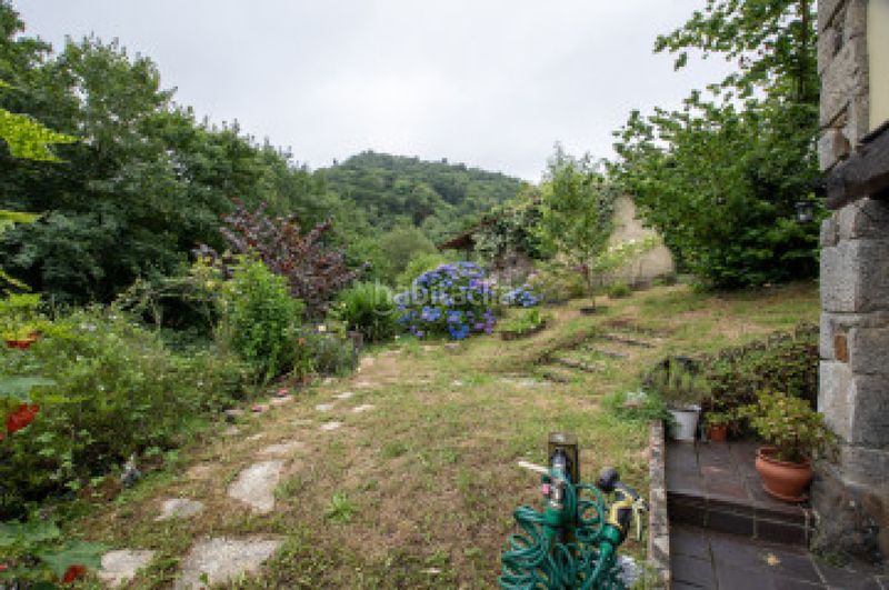Foto b2d6be91-73b6-4d2c-93e2-8b998208f817. Casa amb calefacció aparcament a Cabranes