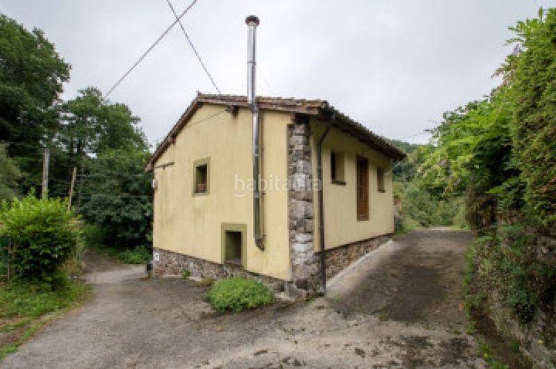 Foto ffbd2bfe-52f9-4769-ad71-83f5aa937666. Casa amb calefacció aparcament a Cabranes