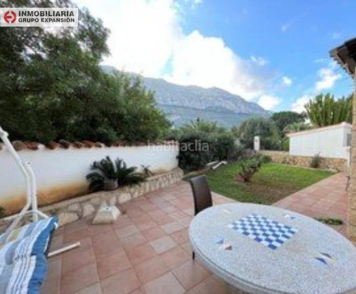 Foto f1e15f1c-ed82-4994-9910-2d6b995ca660. Edifici a Centro Urbano Dénia