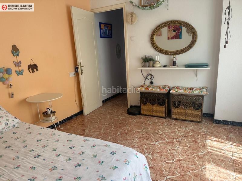 Foto 0f63b2fa-7d08-4f00-a195-b28c121f19ed. Casa estupenda casa en esquina muy bien situada zona centro en Aspe