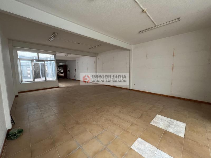 Foto 96ed138f-6d3f-4bed-b239-350bdfe50675. Edificio espectacular edificio de 430 metros zona centro en Novelda
