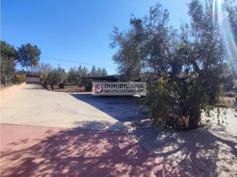 Foto 24e42f54-ae97-4ee5-8afc-83bb8f209932. Chalet con piscina in Onil