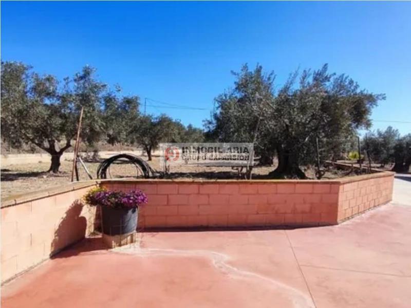 Foto 2b1bd695-c140-41a0-b01d-72603f1d0e7a. Chalet con piscina in Onil