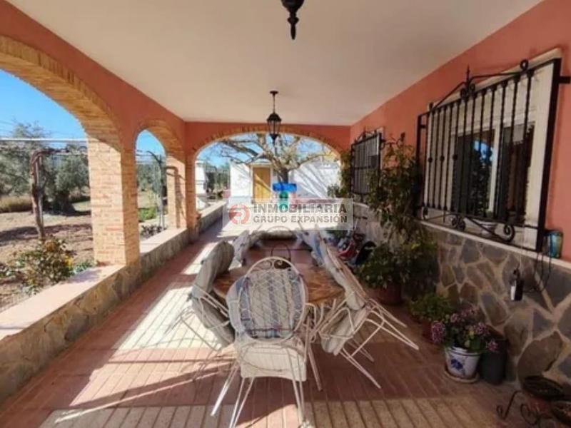 Foto 405b5736-3100-4317-bfa5-815d7afdc2a5. Chalet con piscina in Onil