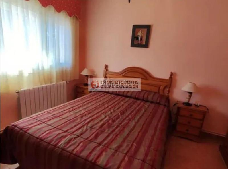 Foto 8ed1c0a7-7e1a-40c1-8e93-6ab144d40146. Chalet con piscina in Onil