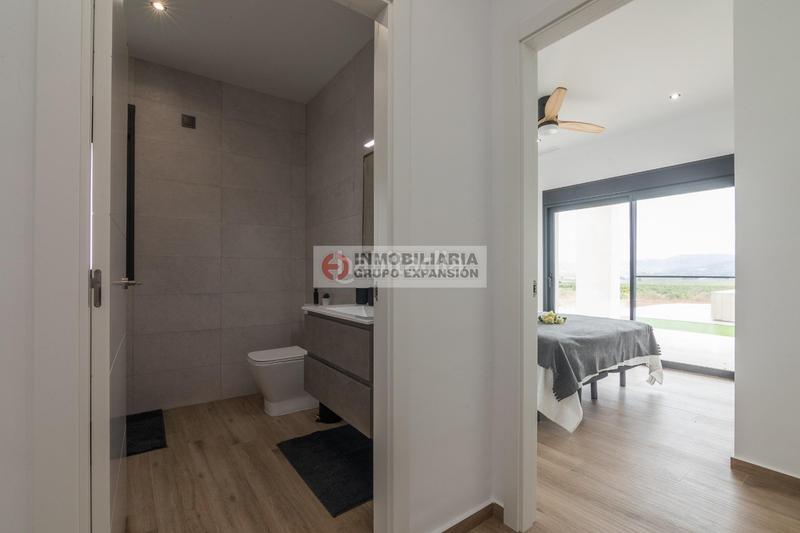 Foto 9896e5b3-8eeb-481f-8e0e-6caab978c7e6. Xalet amb piscina a Pinoso