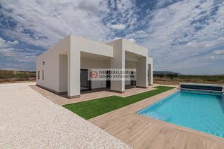 Chalet à Pinoso. Espectacular proyecto de obra nueva villa raspay en pinoso