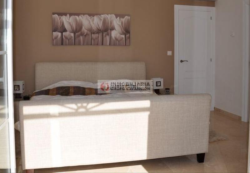 Foto bf2bc9b5-8f41-41c5-a55f-92cfa25037a5. Xalet amb piscina a Pinoso