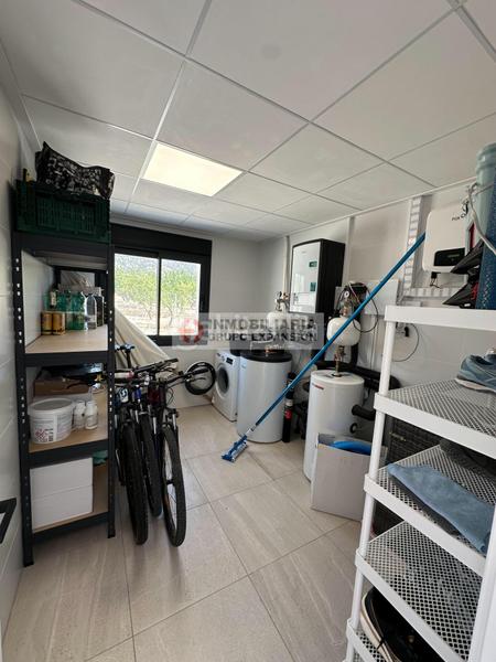 Foto 5e7bed7d-45df-4493-85cf-ca6aae6c8c30. Chalet espectacular proyecto de obra nueva villa alhambra en Pinoso