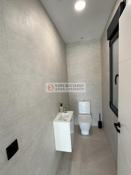 Foto e77a9700-2b9f-4b4c-b731-3861c1eb6063. Chalet espectacular proyecto de obra nueva villa alhambra en Pinoso