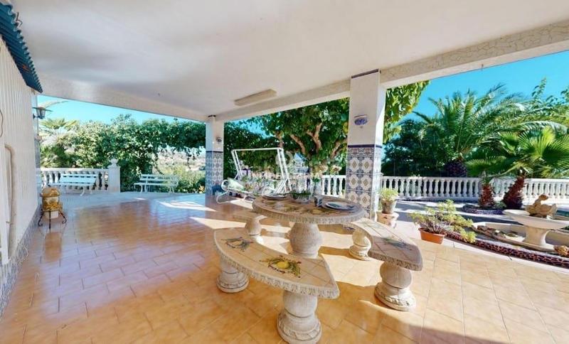 Foto 63fd71fb-4be7-4007-9913-5ed22f3cc1e8. Xalet amb aparcament piscina a Novelda