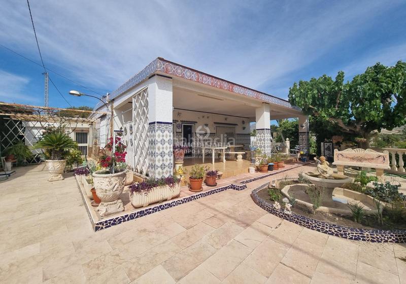 Foto 7cae50e4-c465-41ce-b20b-1262310aa1d8. Xalet amb aparcament piscina a Novelda