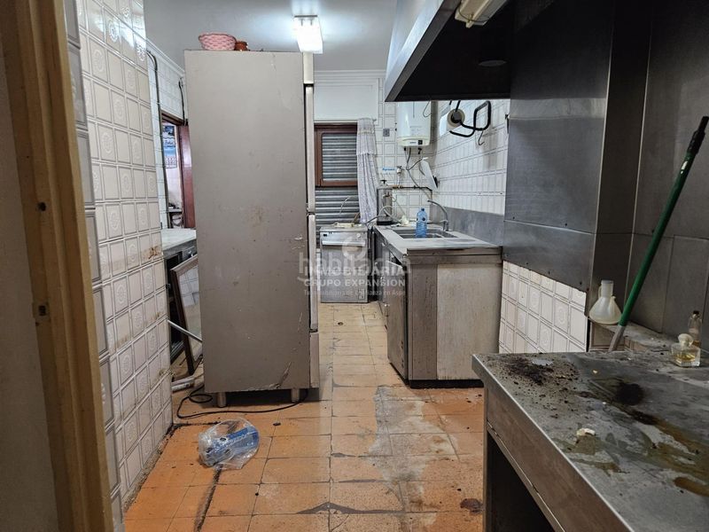 Foto bba60352-b4b8-40ea-9a96-b193d0acc7c6. Local comercial a Petrer