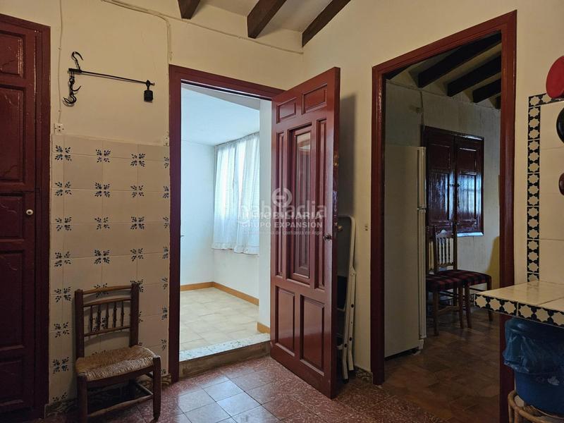 Foto 304c79e5-ba5e-4ed1-b7f5-3c56484163f6. Chalet espectacular chalet tipo caserío muy bien situado con 100.000 metros de terreno en Villena