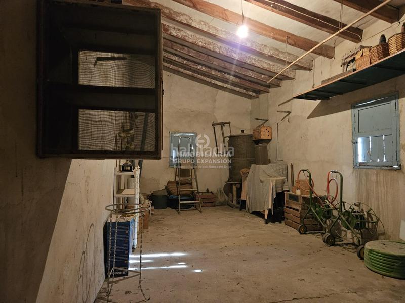 Foto 4c3ba6ff-26cd-47a7-aeb4-2878a74b7ecf. Chalet espectacular chalet tipo caserío muy bien situado con 100.000 metros de terreno en Villena